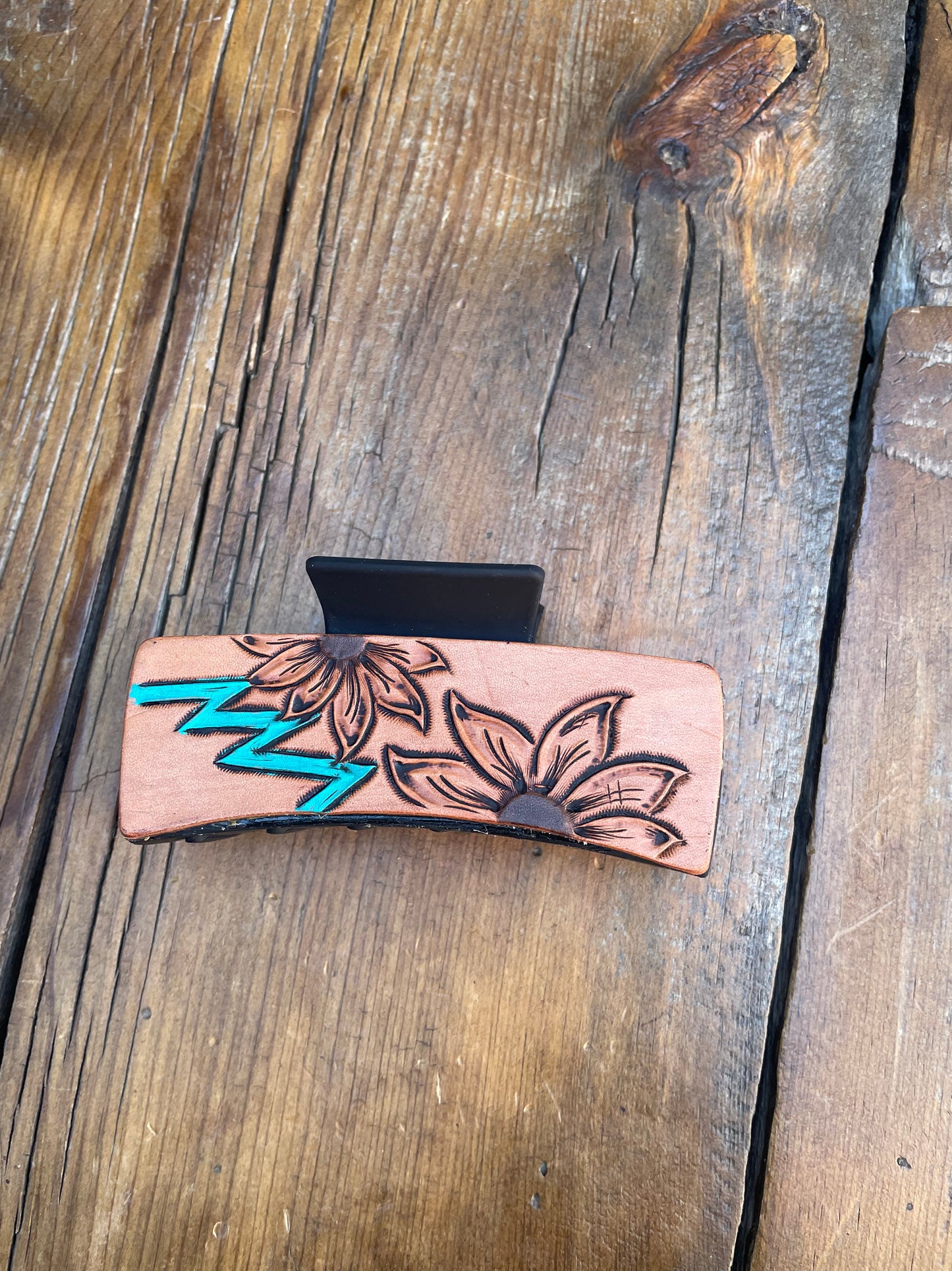 4” Hair clip/Claw clip turquoise Aztec