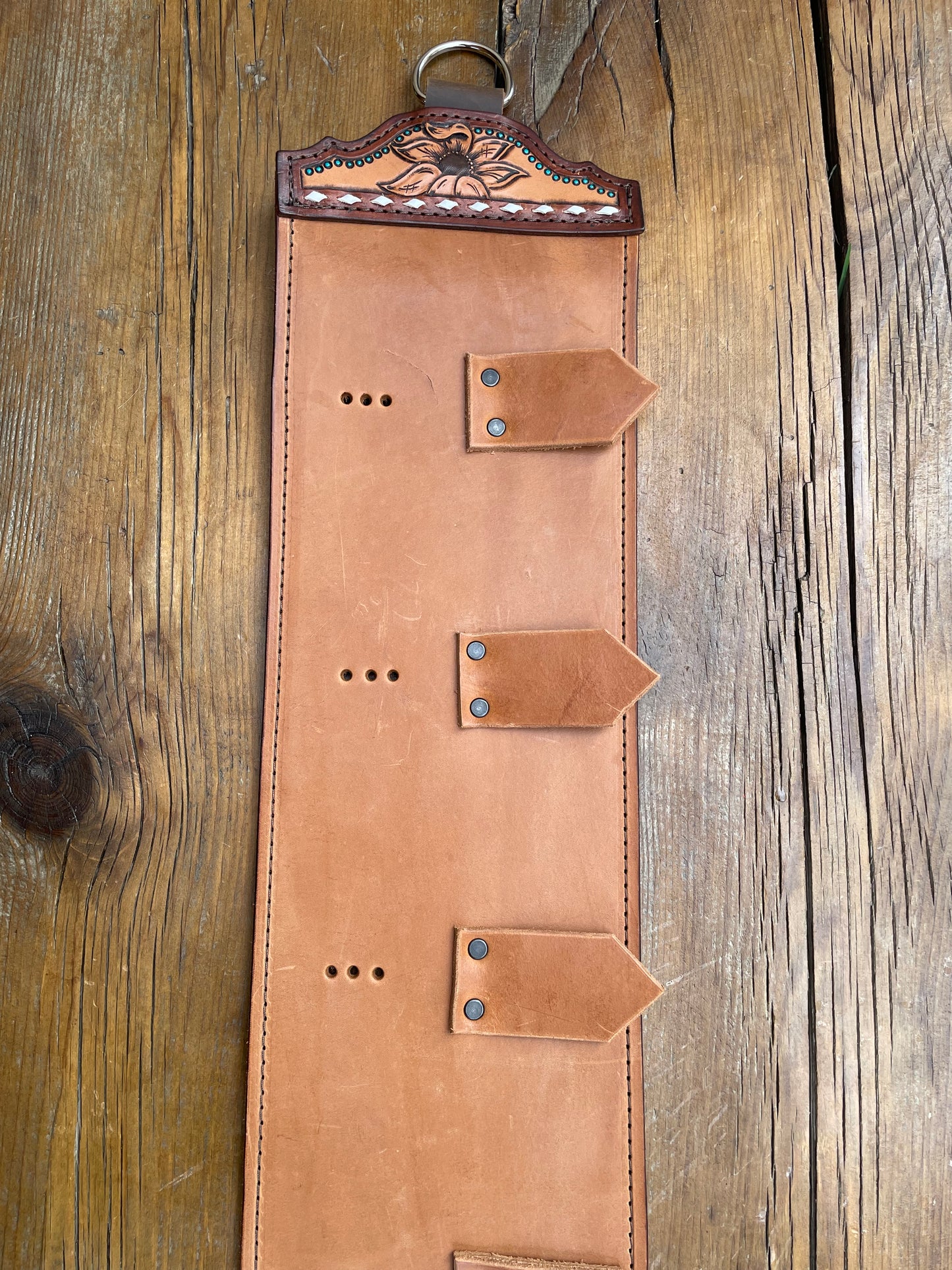 Buckle holder with sunflowers