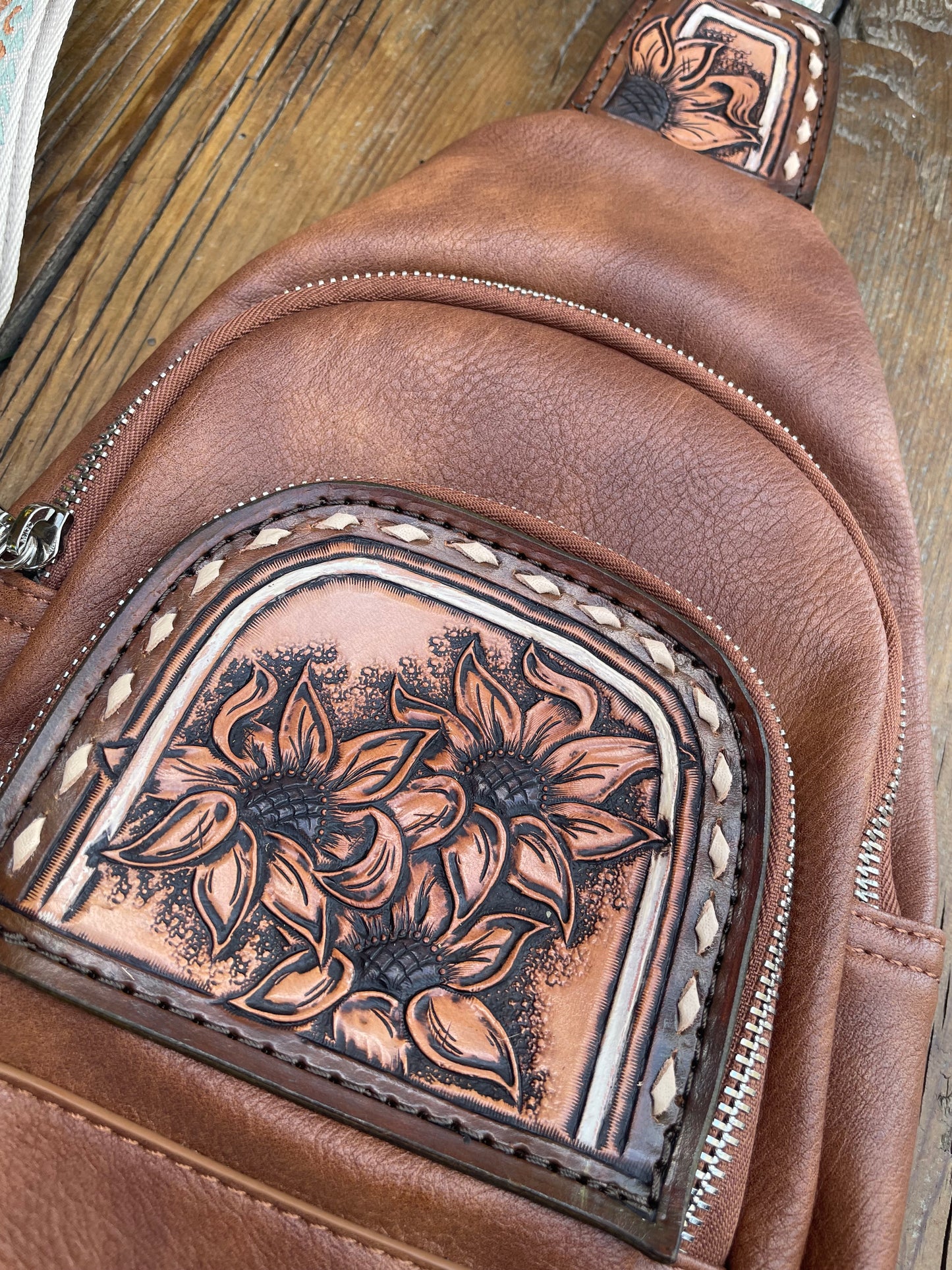 Sling crossbody bag brown