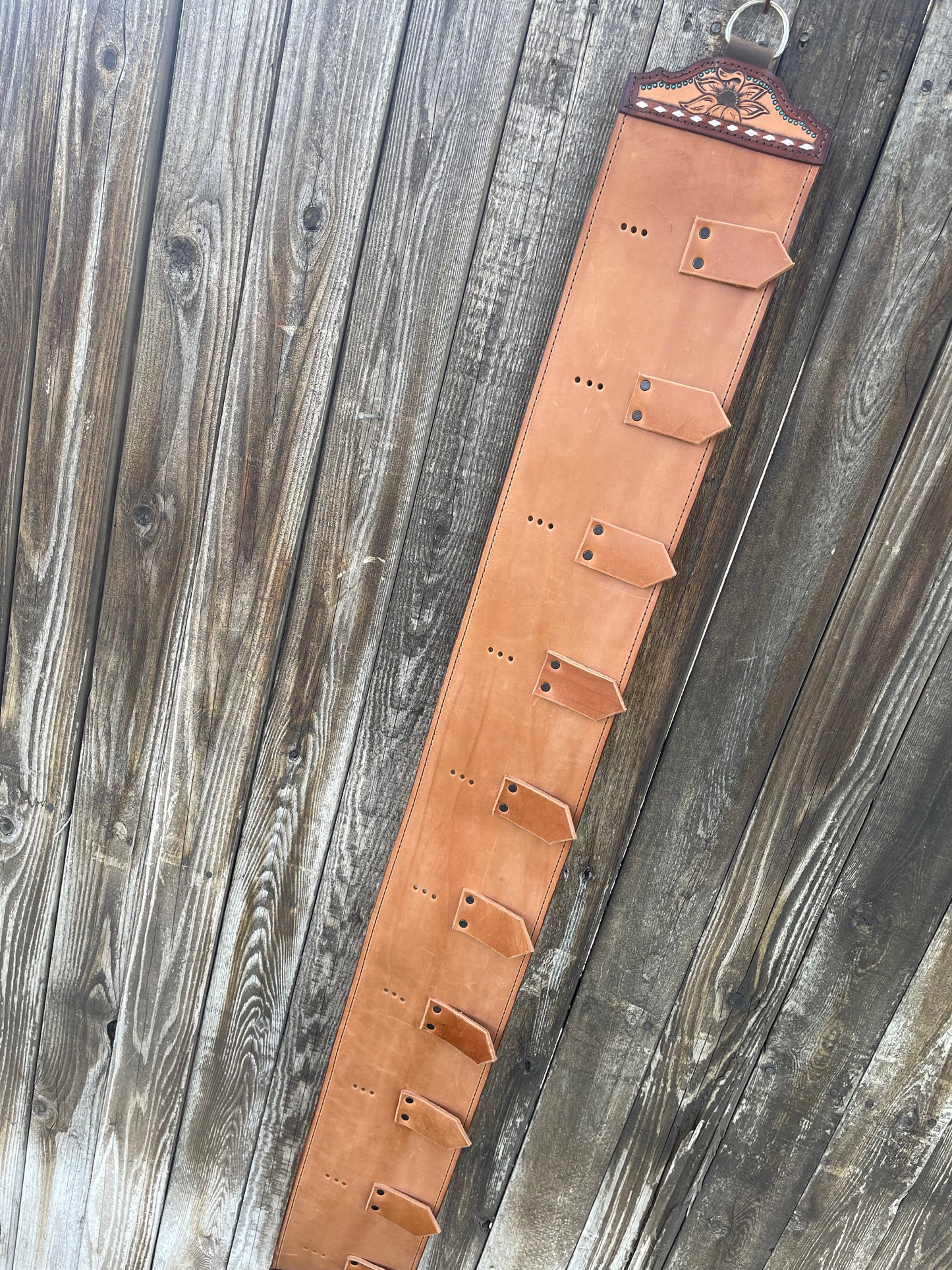 Buckle holder with sunflowers