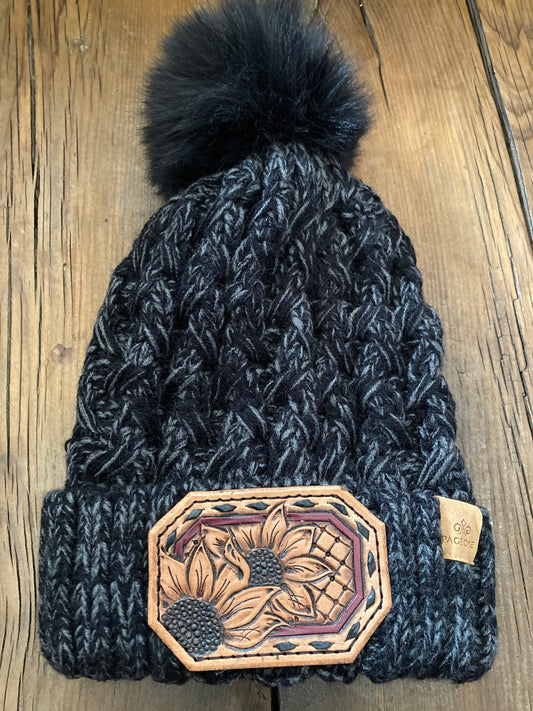 Beanie black and gray with sunflower leather patch