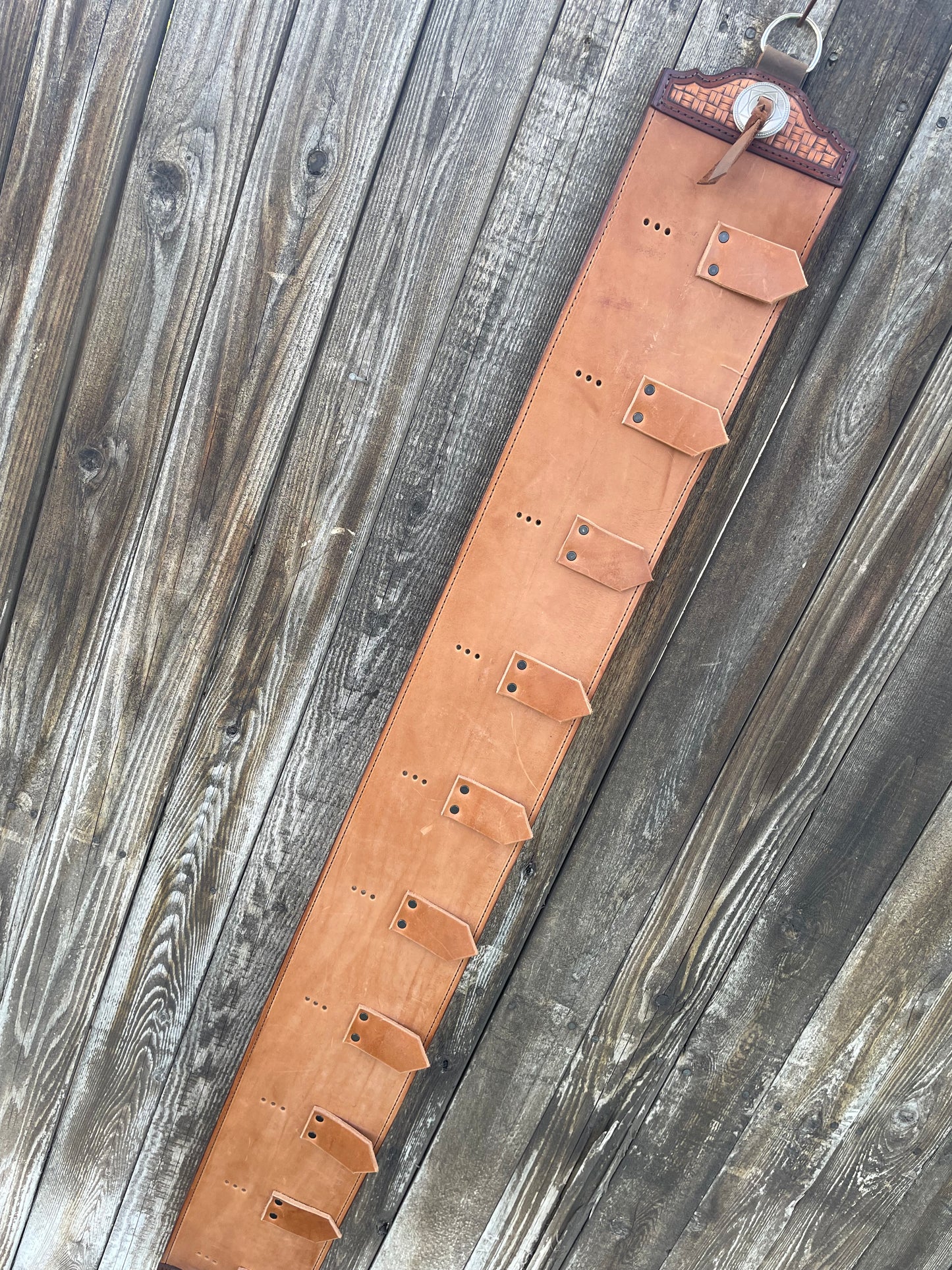 Buckle holder brown