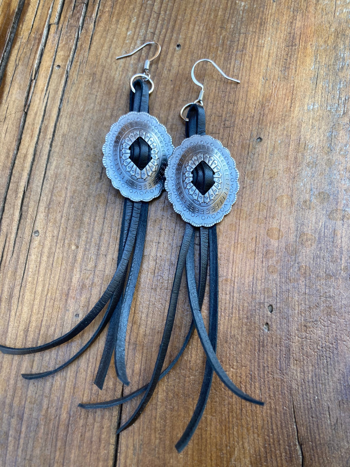 Earrings concho black