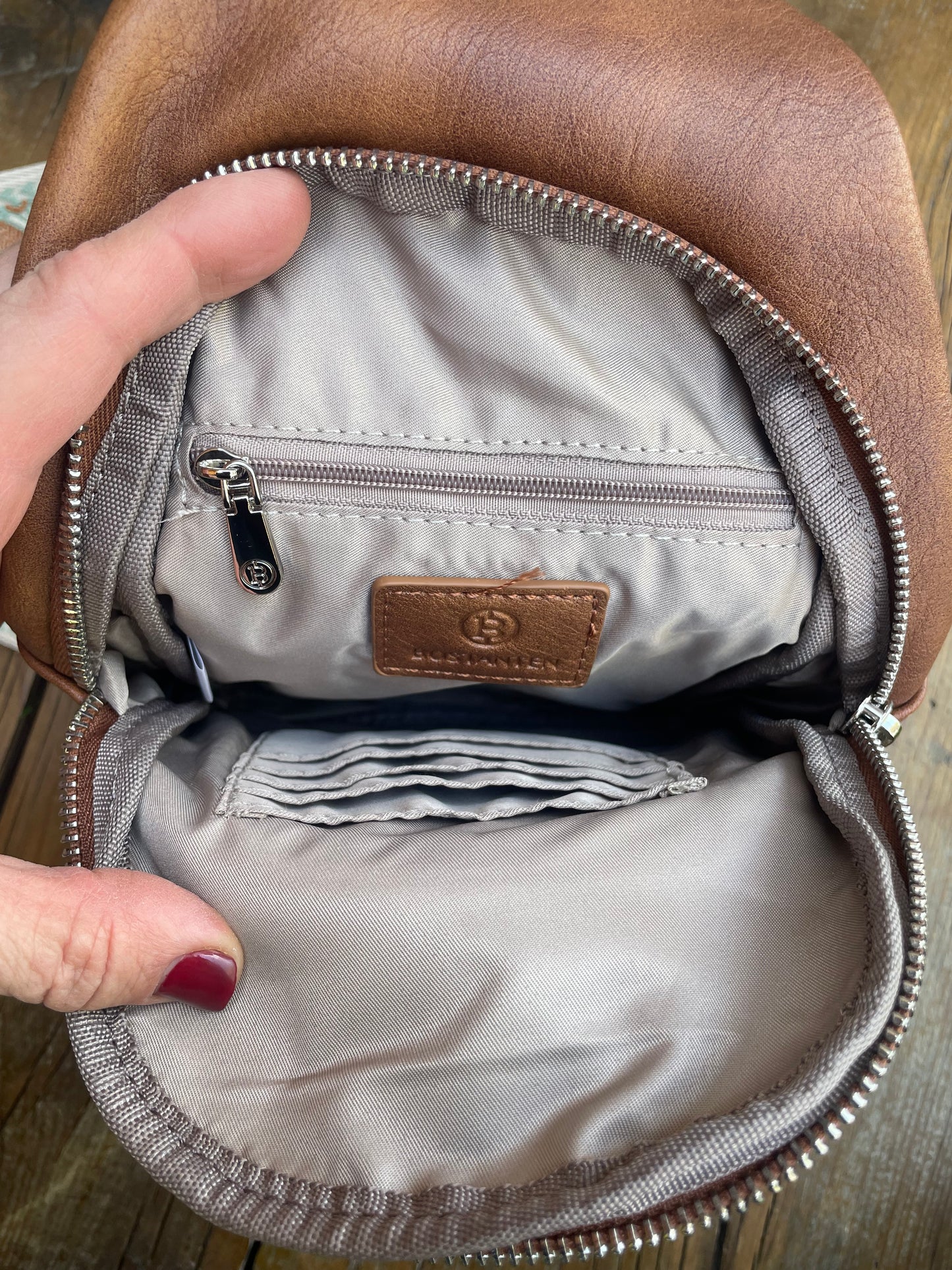 Sling crossbody bag brown