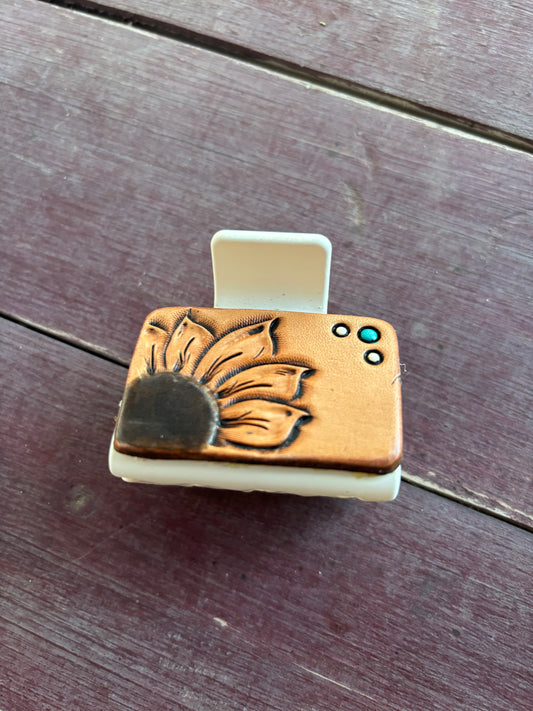 2” Hair clip/Claw sunflower and dots