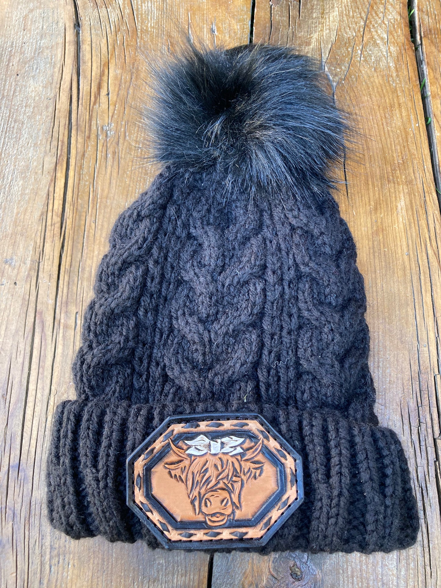 Beanie black with highlander leather patch and black buck stitch