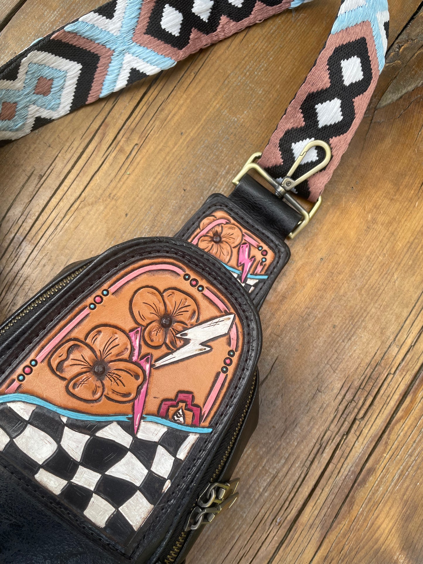 Sling crossbody bag - black