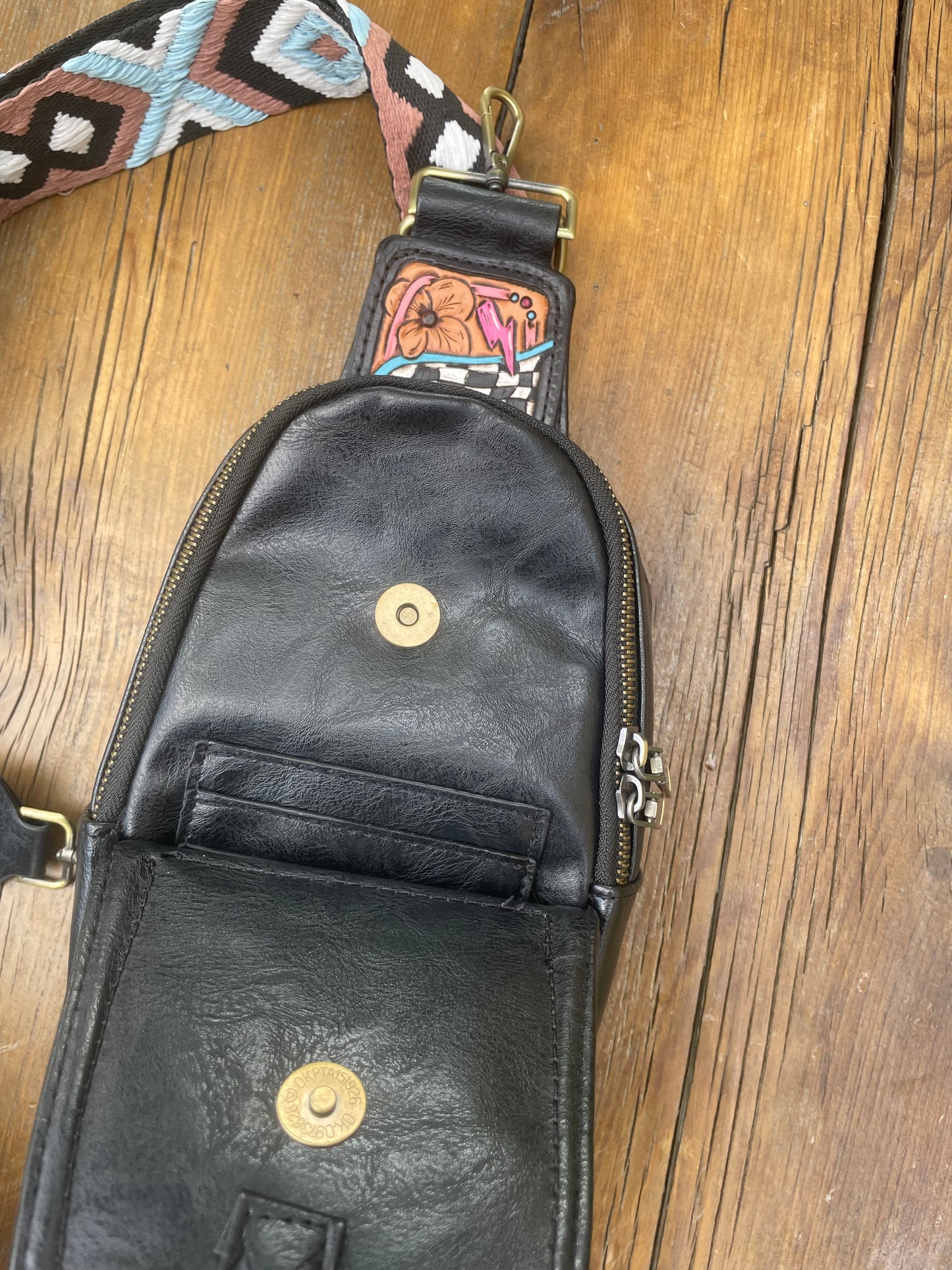 Sling crossbody bag - black