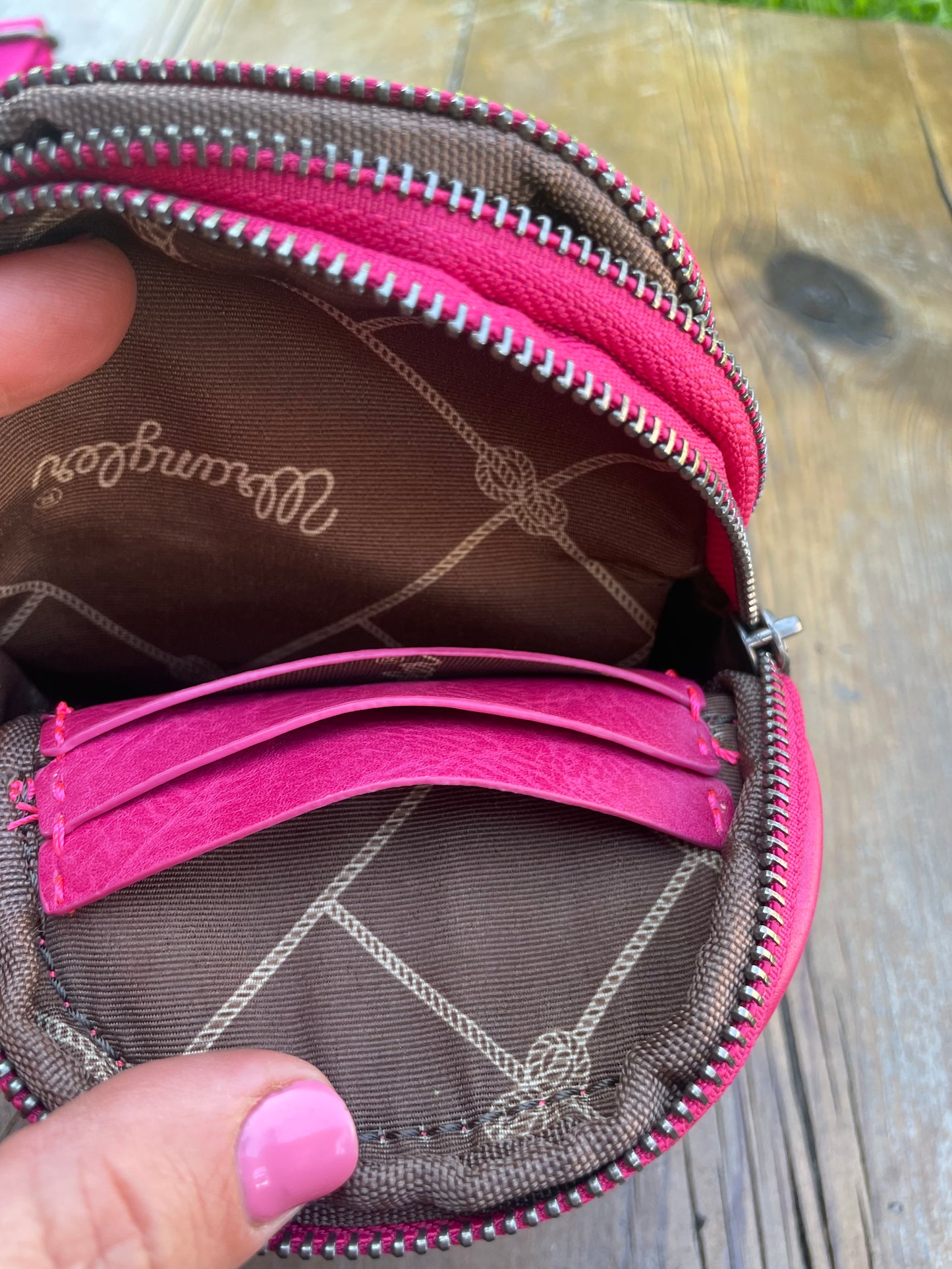 Small sling crossbody bag - pink