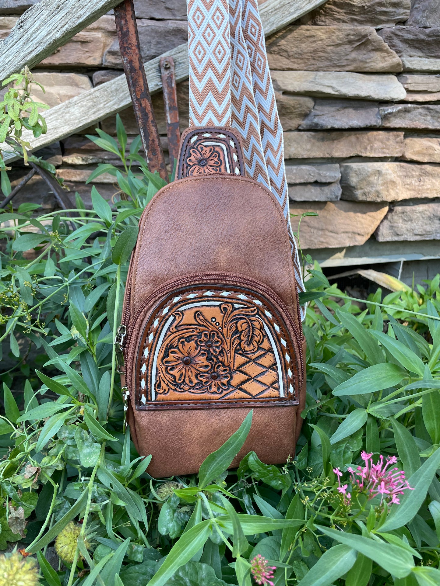 Sling crossbody bag - brown floral