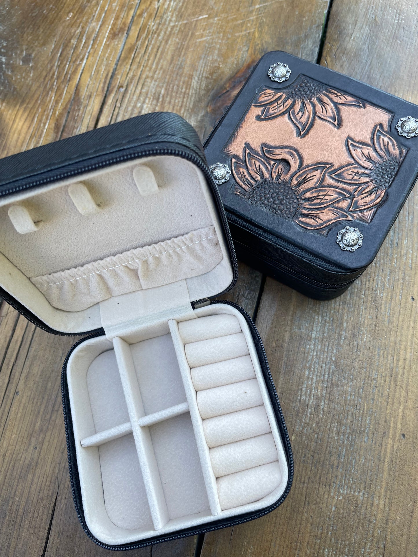 Mini Travel Jewelry Box sunflowers natural