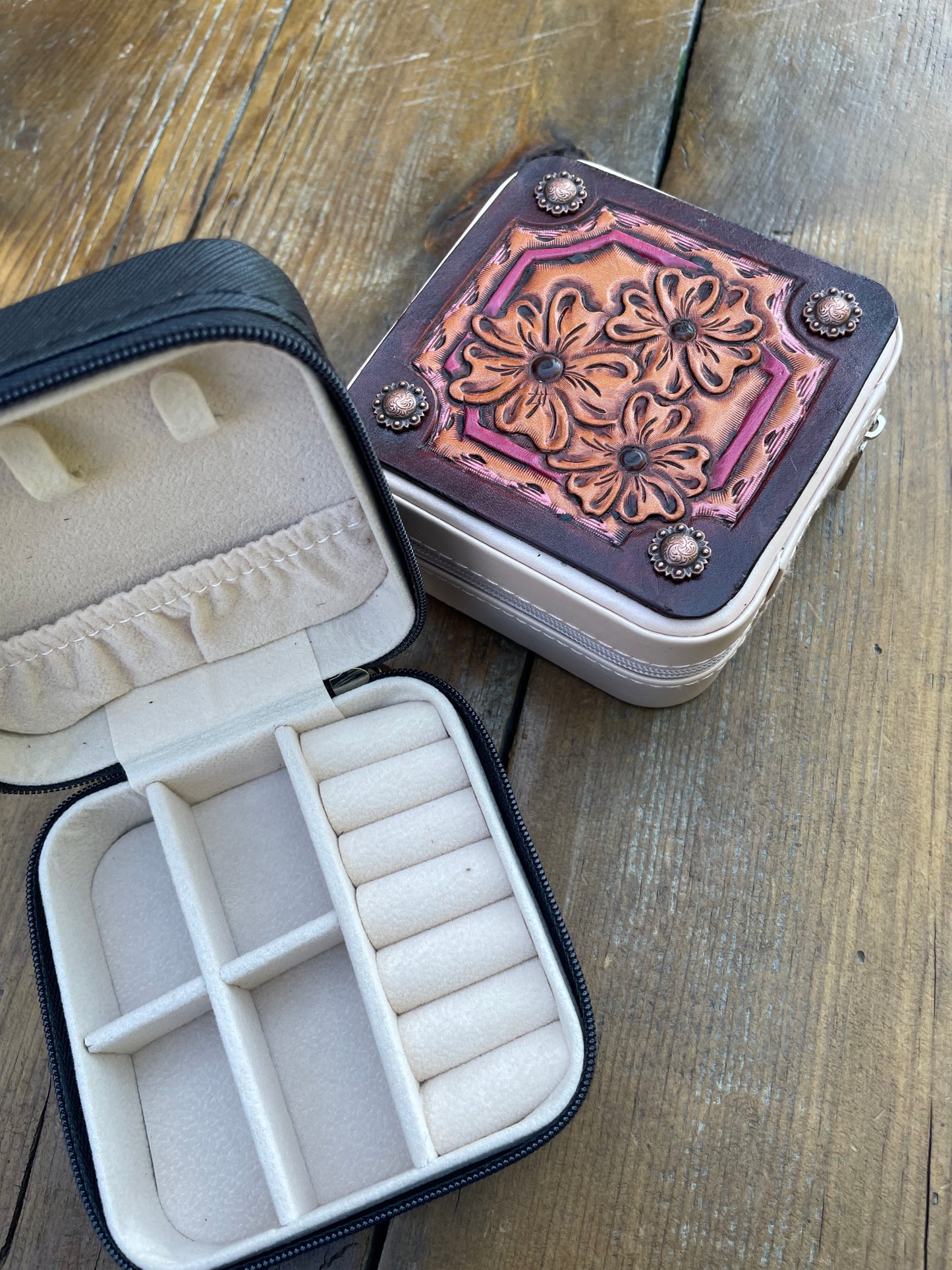 Mini Travel Jewelry Box pink