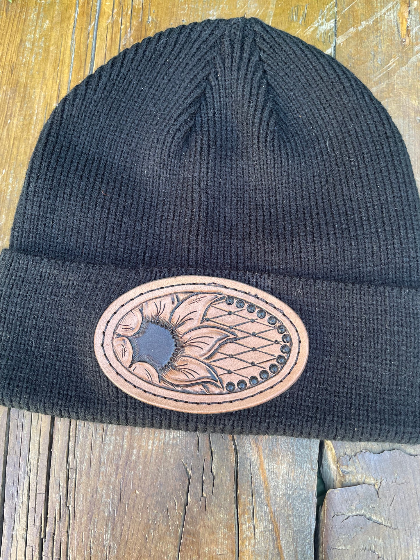 Beanie black with sunflower leather patch with black dots