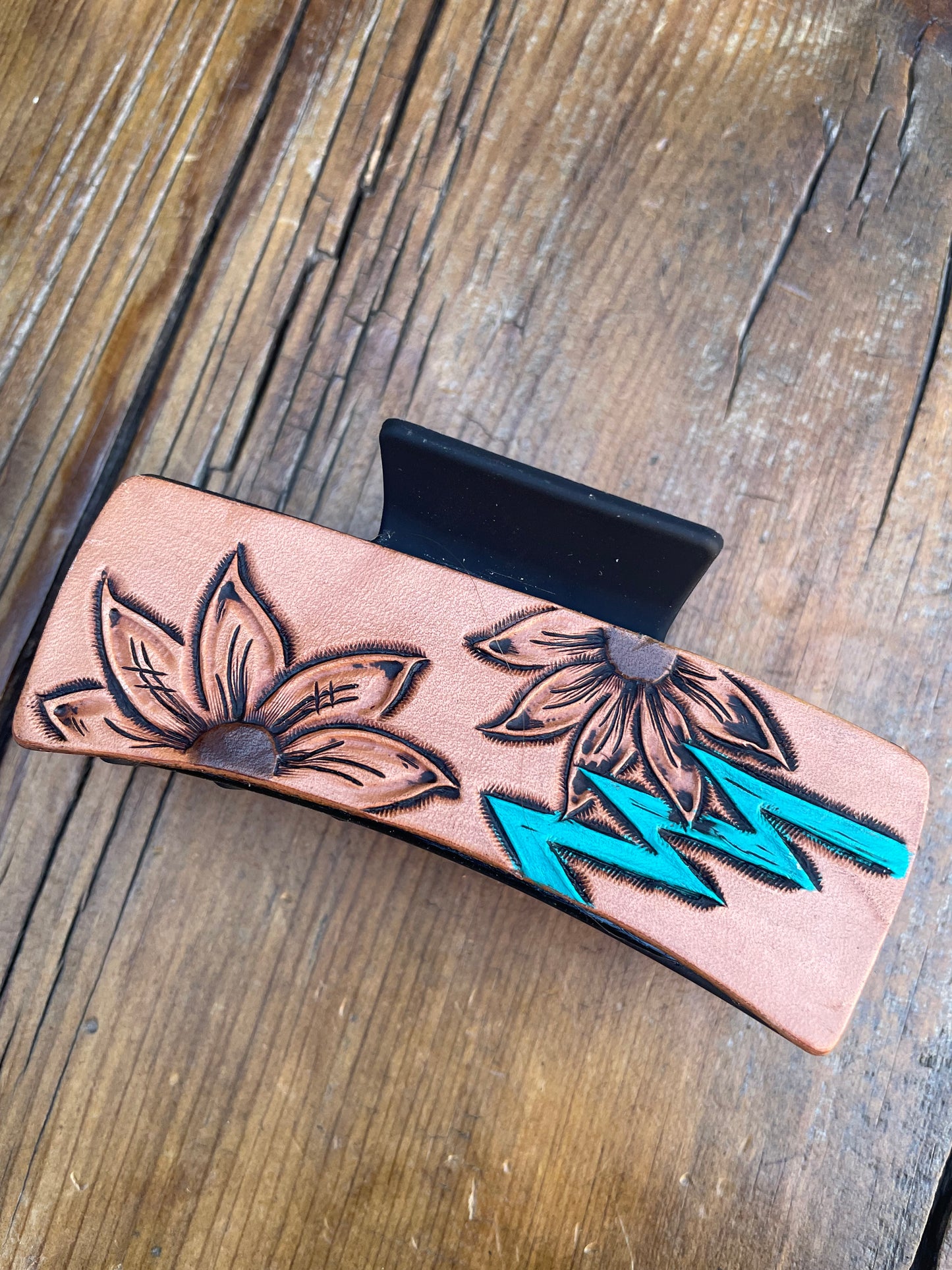 4”  Hair clip/Claw clip turquoise Aztec