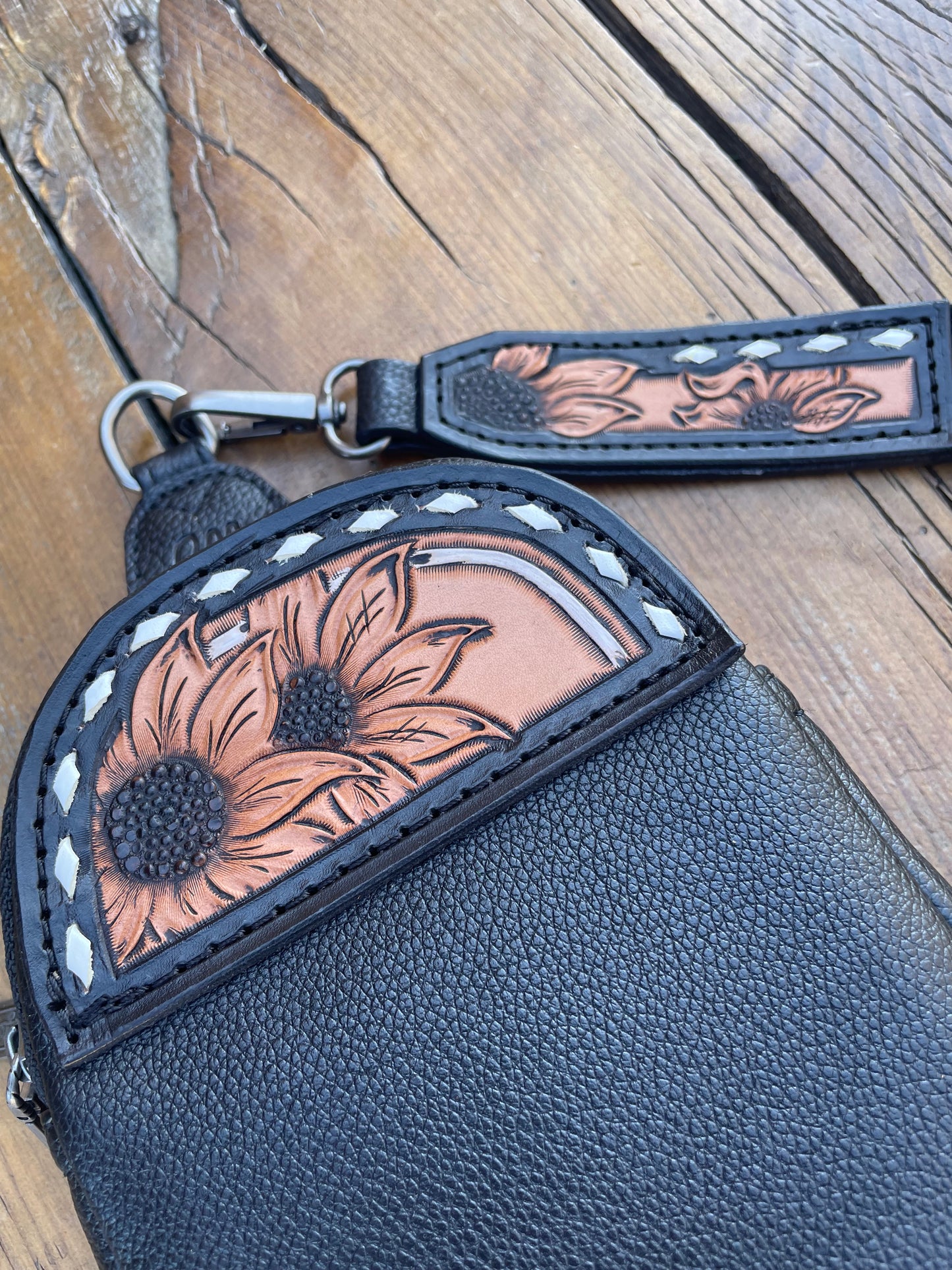 Small sling crossbody bag - black
