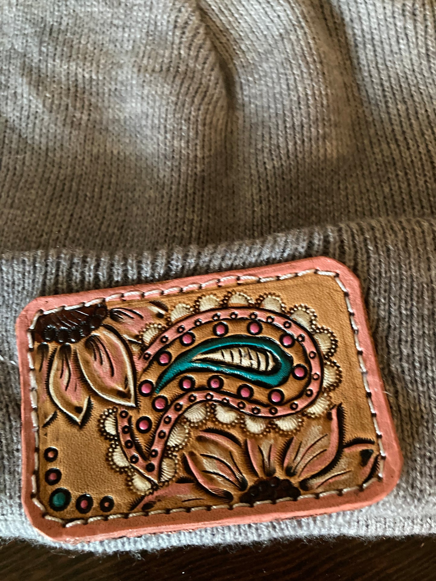 Girls beanie with floral & paisley leather patch